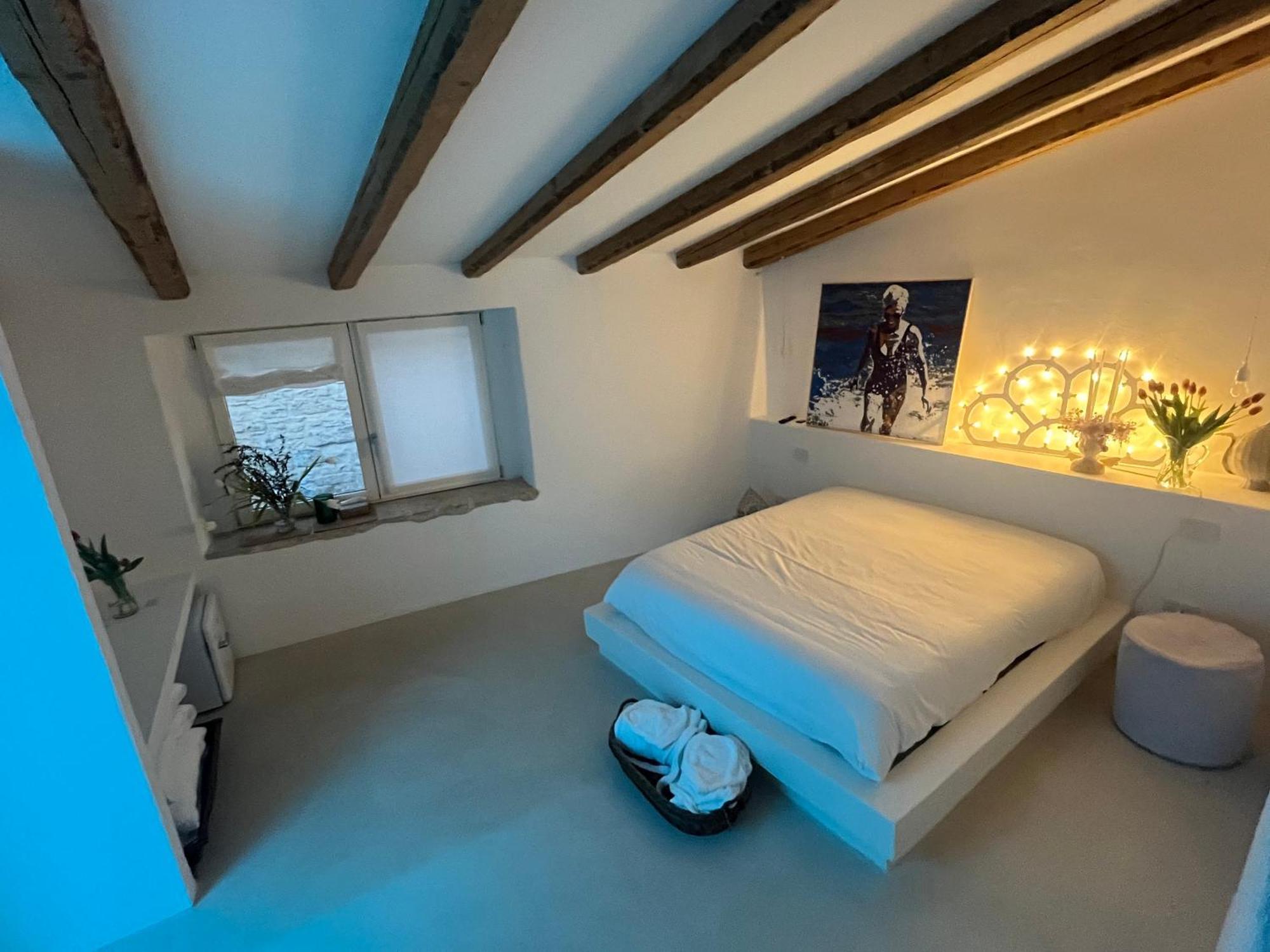 Hydria Guest House Art Gallery 아쿠아비바 델레 폰티 외부 사진