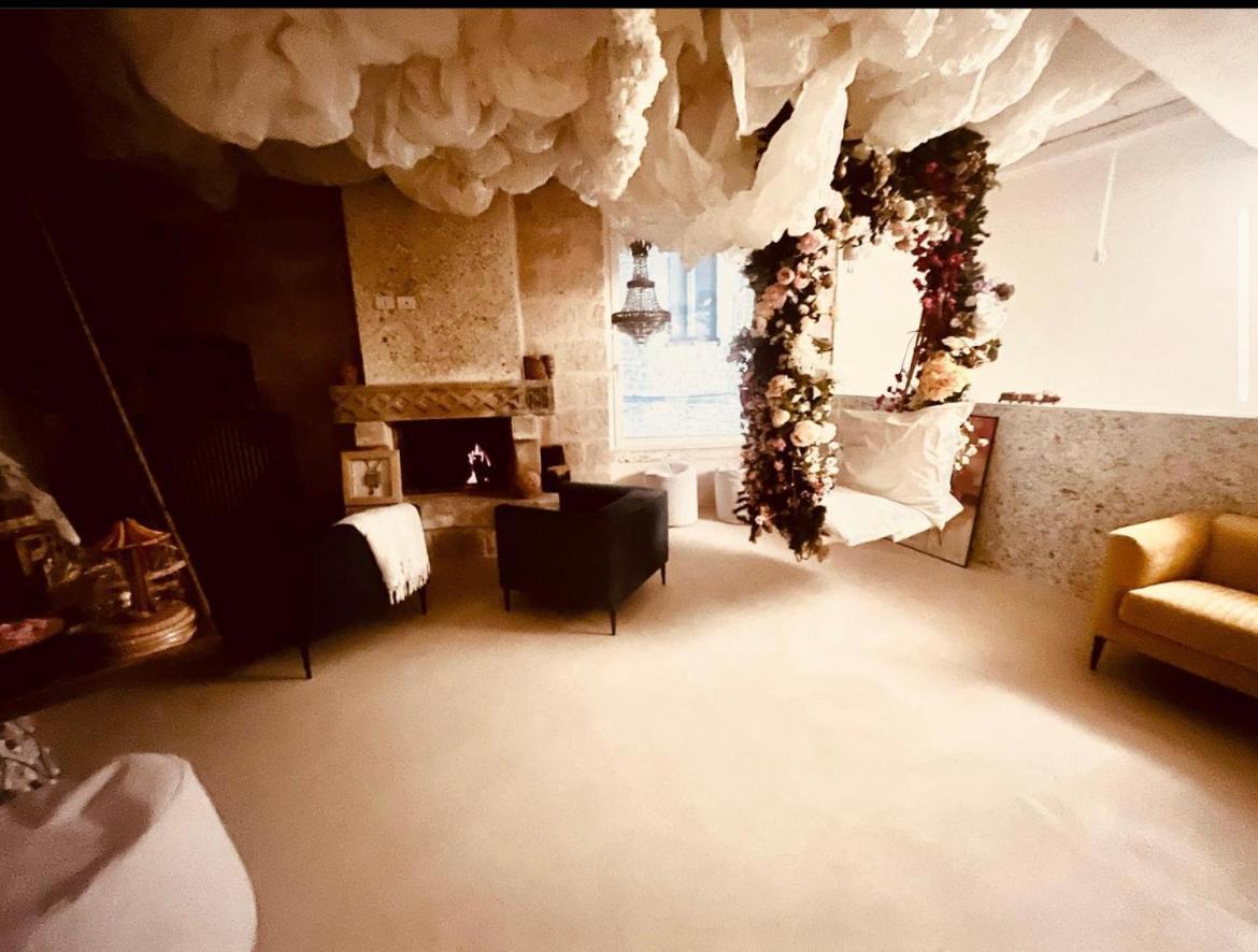 Hydria Guest House Art Gallery 아쿠아비바 델레 폰티 외부 사진